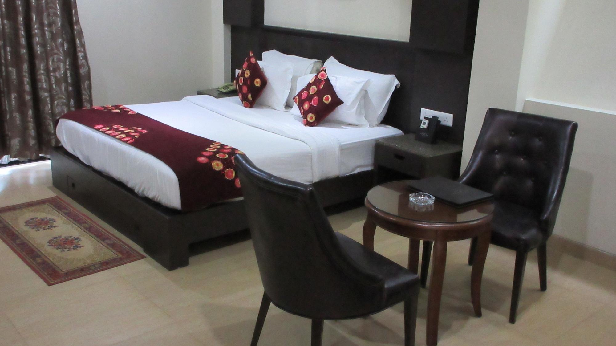 Grandeur De Sanchi- Luxury Beach Resort & Spa Калангуте Екстериор снимка